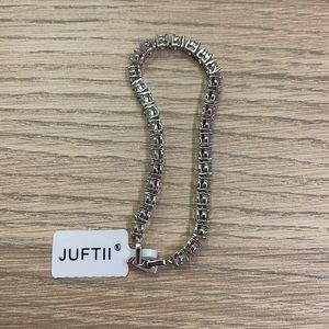 Gorgeous cubic zirconia diamond bracelet NWT